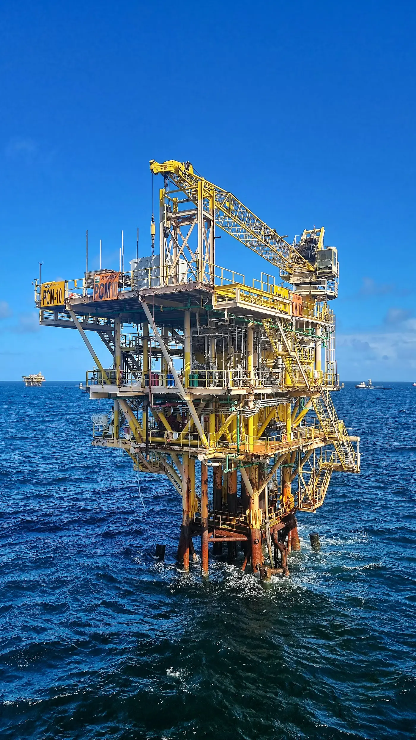Engineer on offshore platform