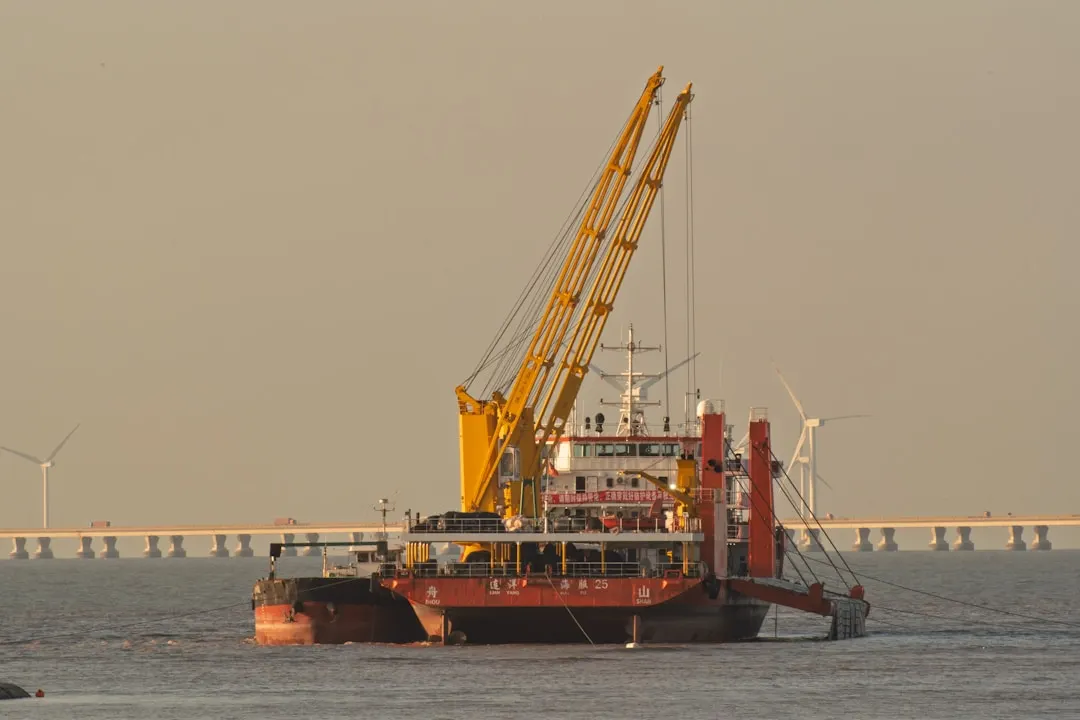 Offshore construction heavy lift